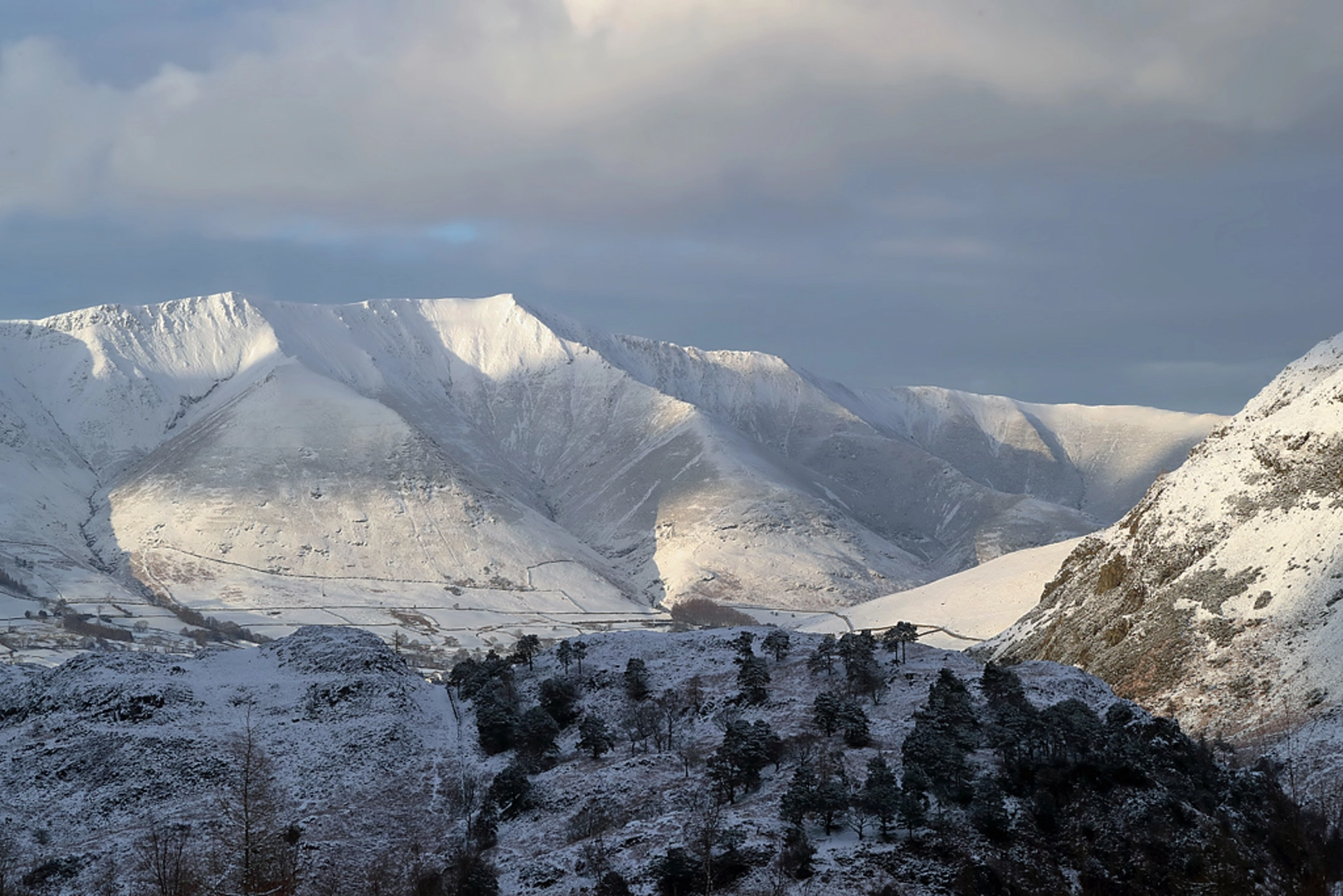 An image depicting the trail Scales Tarn and Blencathra Loop - Scales and its surrounding area.