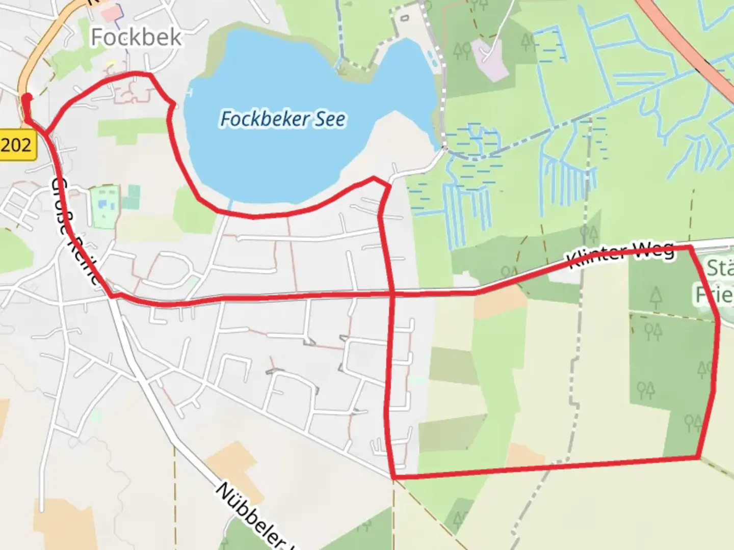 An image depicting the trail Fockbeker See via Rundweg Klint and its surrounding area.