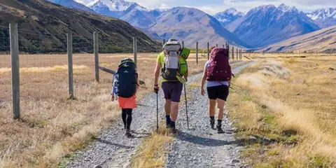 An image depicting the trail Macaulay Hut Track and its surrounding area.