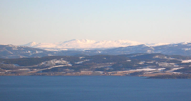 An image depicting the trail Skarvan and Roltdalen National Park and its surrounding area.