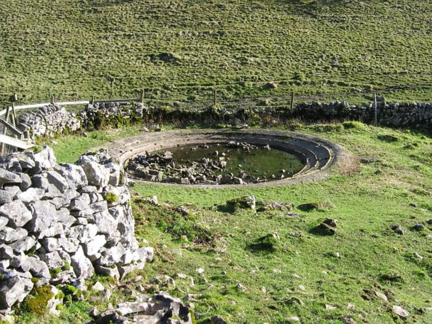 An image depicting the trail Edlaston to Bakewell Walk and its surrounding area.