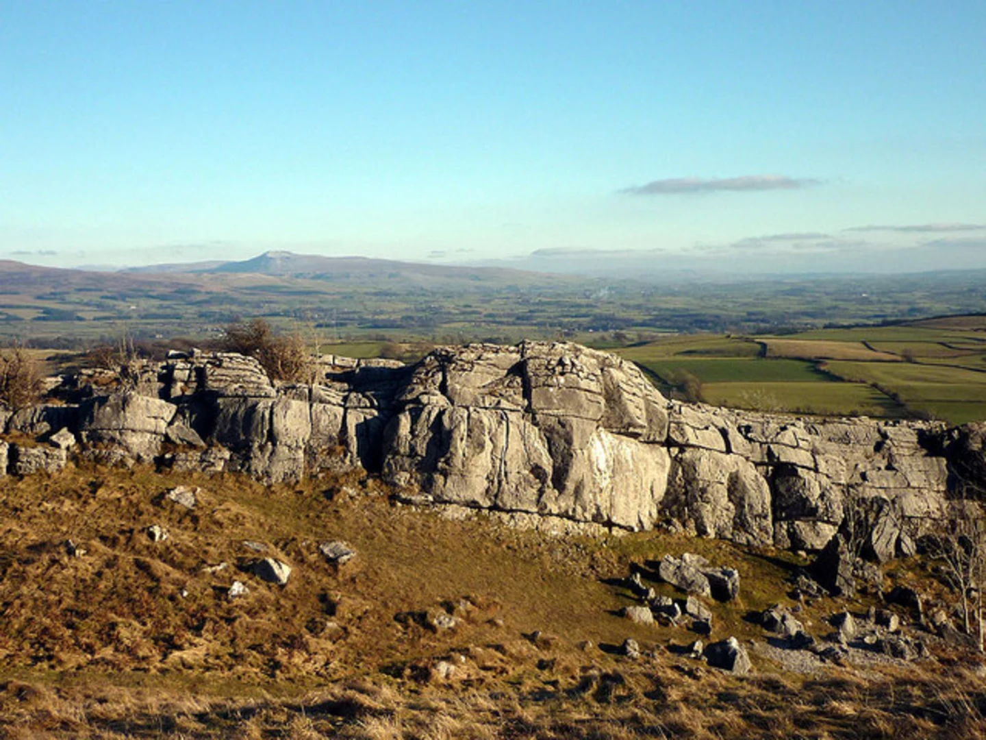 An image depicting the trail Burton in Kendal to Hutton Roof Loop via Lancaster Canal and its surrounding area.