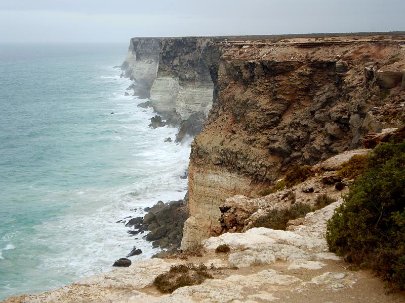 An image depicting the trail Nullarbor National Park and its surrounding area.