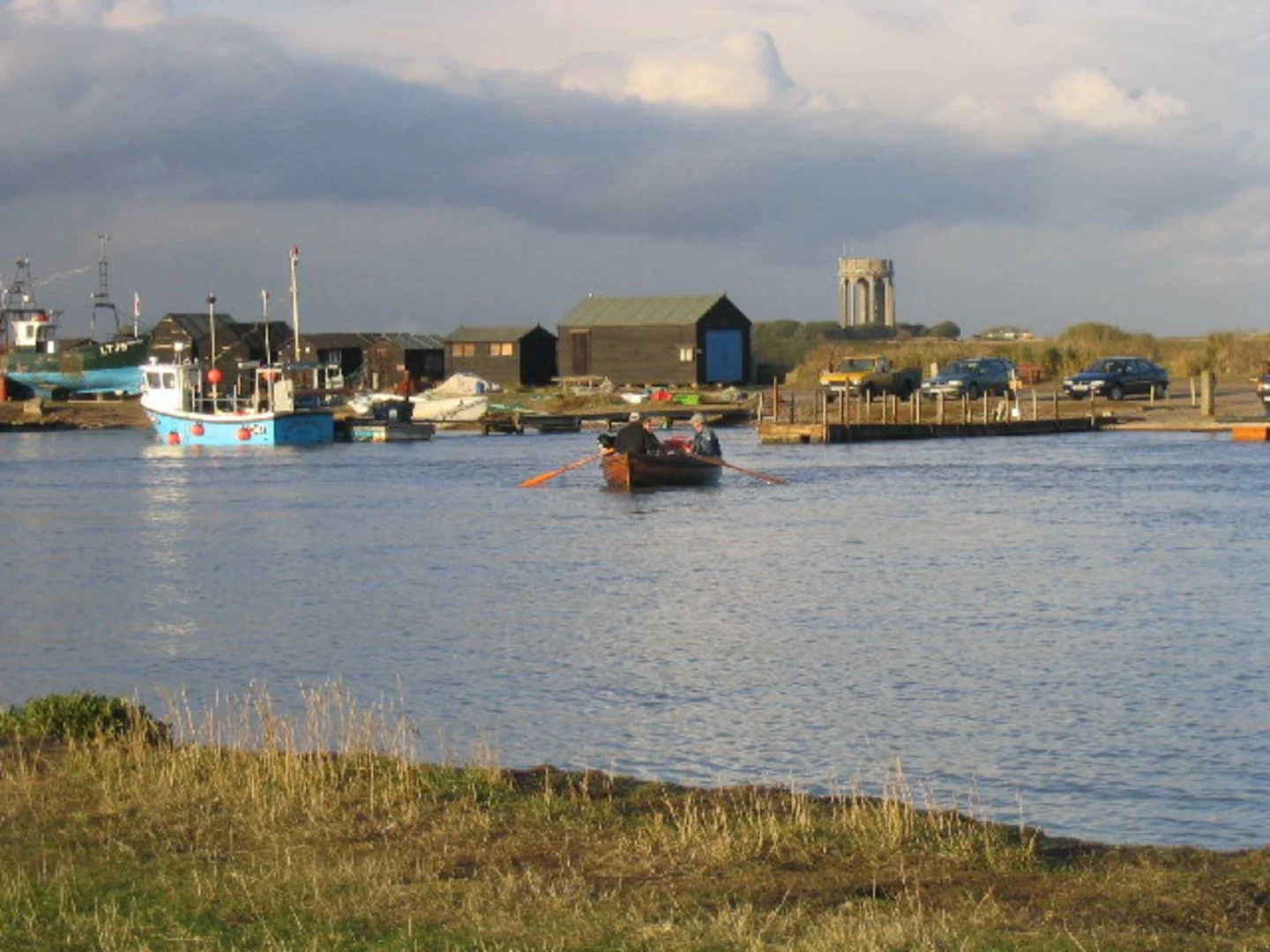 An image depicting the trail Sandymount Covert and Suffolk Coast Path and its surrounding area.
