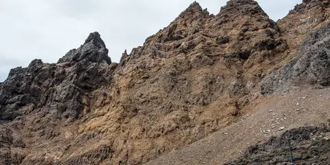 An image depicting the trail Meads Wall and its surrounding area.