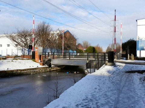 Roachdale Canal from Chadderton