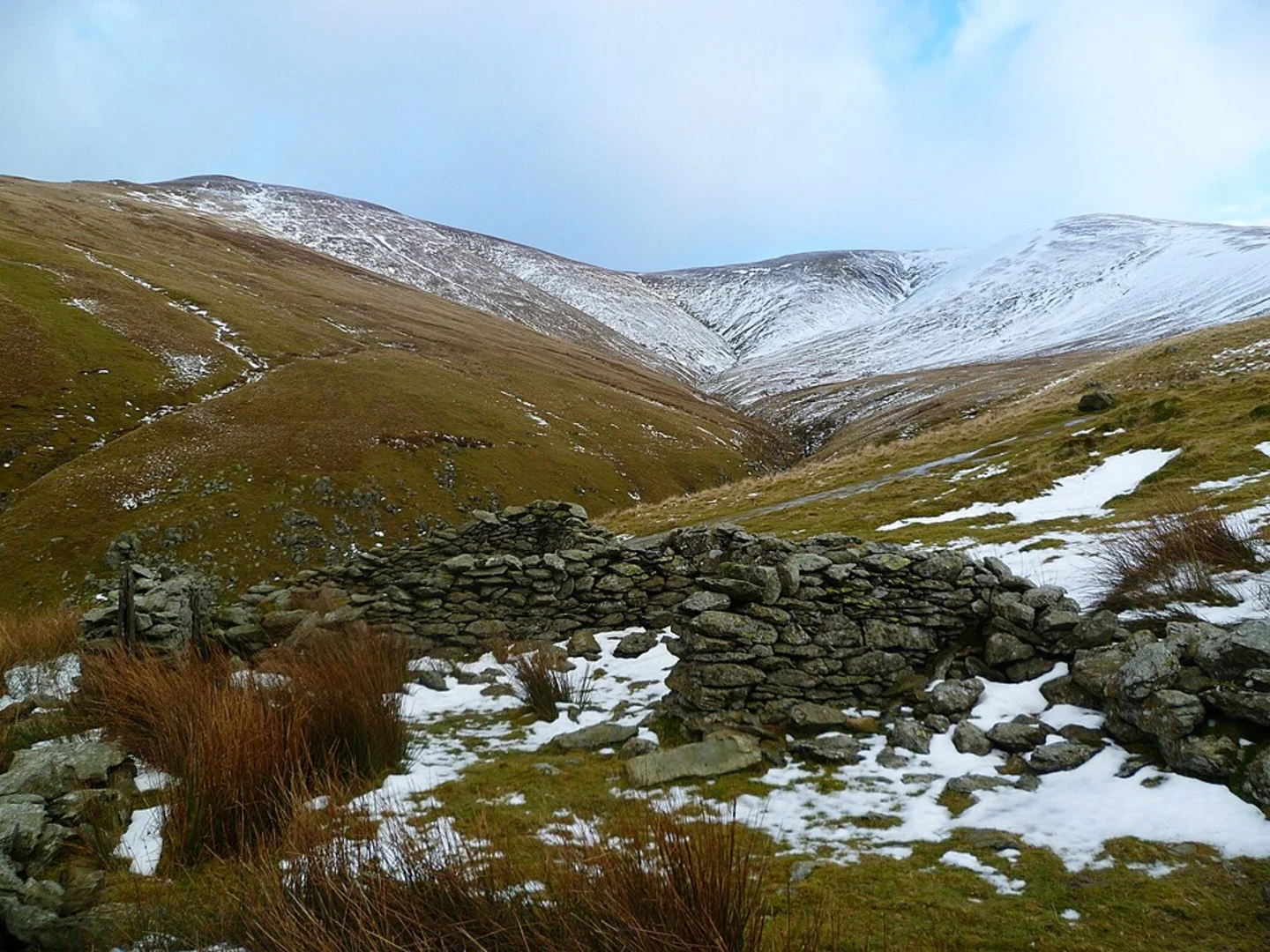An image depicting the trail Pile of Stones and Burnbank Fell Loop and its surrounding area.