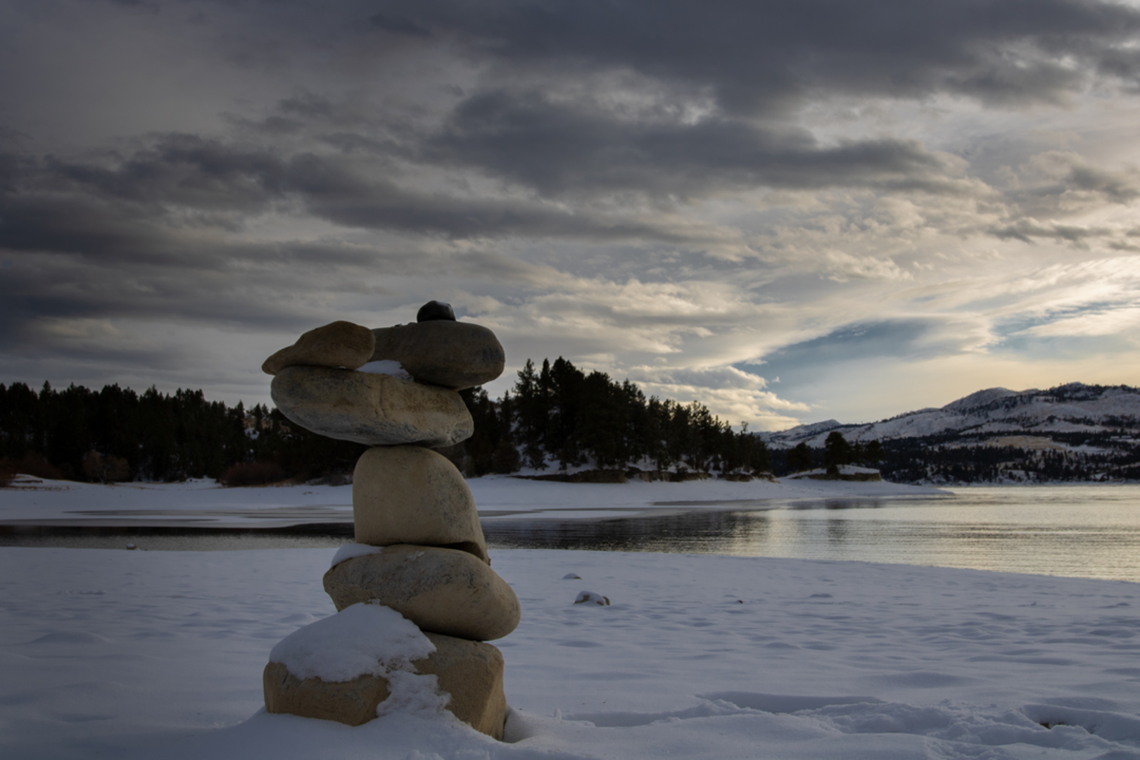 An image depicting the trail Frontage Trail and its surrounding area.