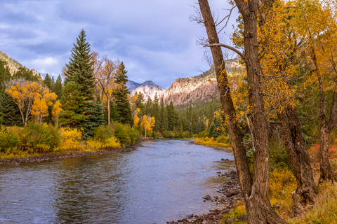 An image depicting the trail Heart Lake via Lost Trail and its surrounding area.