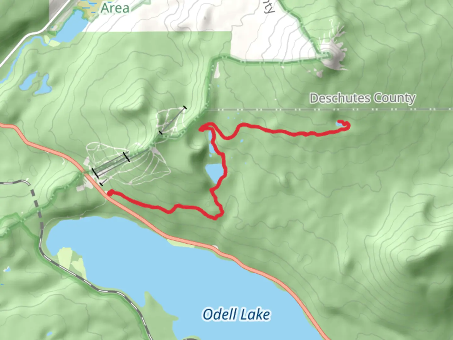 An image depicting the trail Maiden, Lower and Upper Rosary Lakes and its surrounding area.