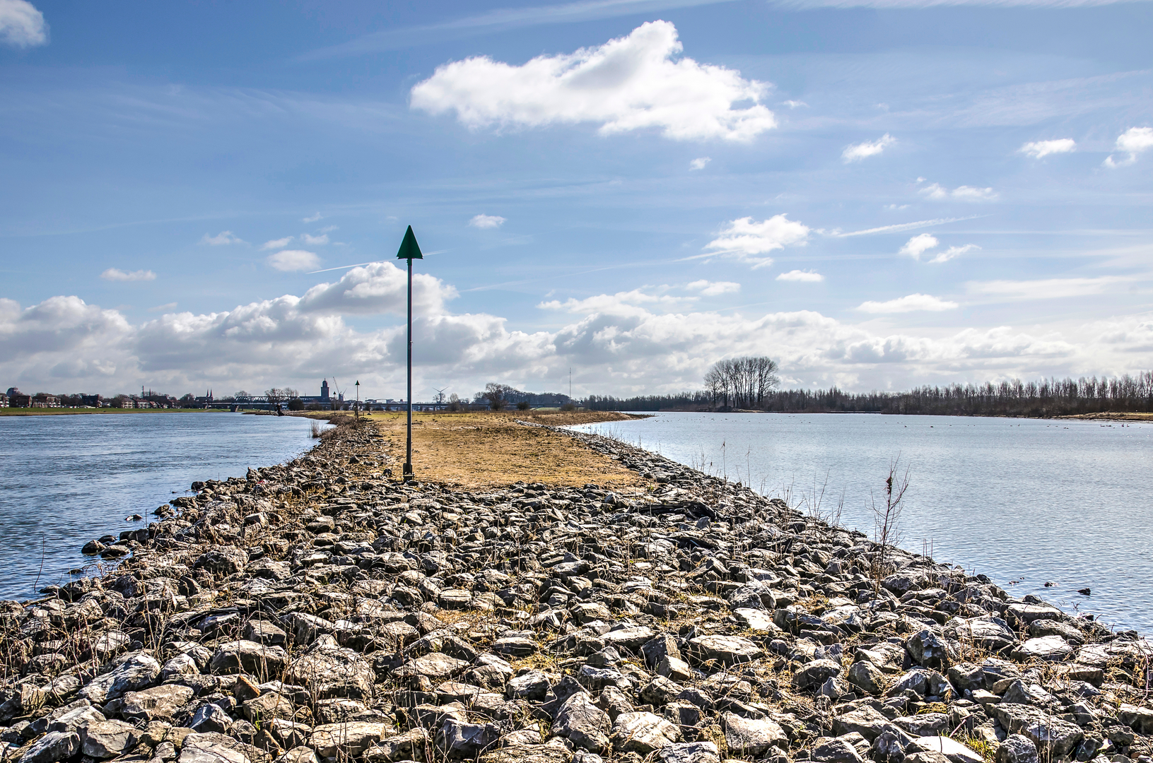 An image depicting the trail Markeloseweg to Deventer via Markeloseweg and Havenpad and its surrounding area.