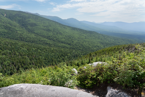 An image depicting the trail Castle Ravine, Jefferson Mountain, and Castle Trail and its surrounding area.