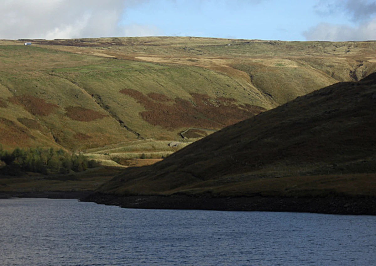 Yeoman Hey Reservoir and Greenfield Reservoir Loop