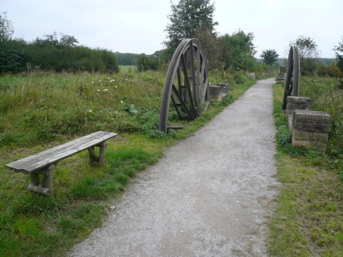 An image depicting the trail Brierley Forest Park Loop - Huthwaite and its surrounding area.
