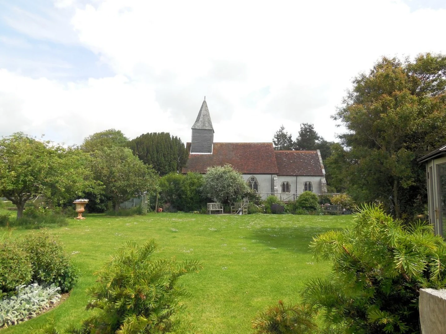 An image depicting the trail Chalvington Loop and its surrounding area.