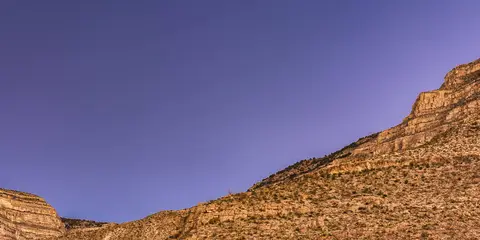 An image depicting the trail Sacramento Rim Trail and its surrounding area.