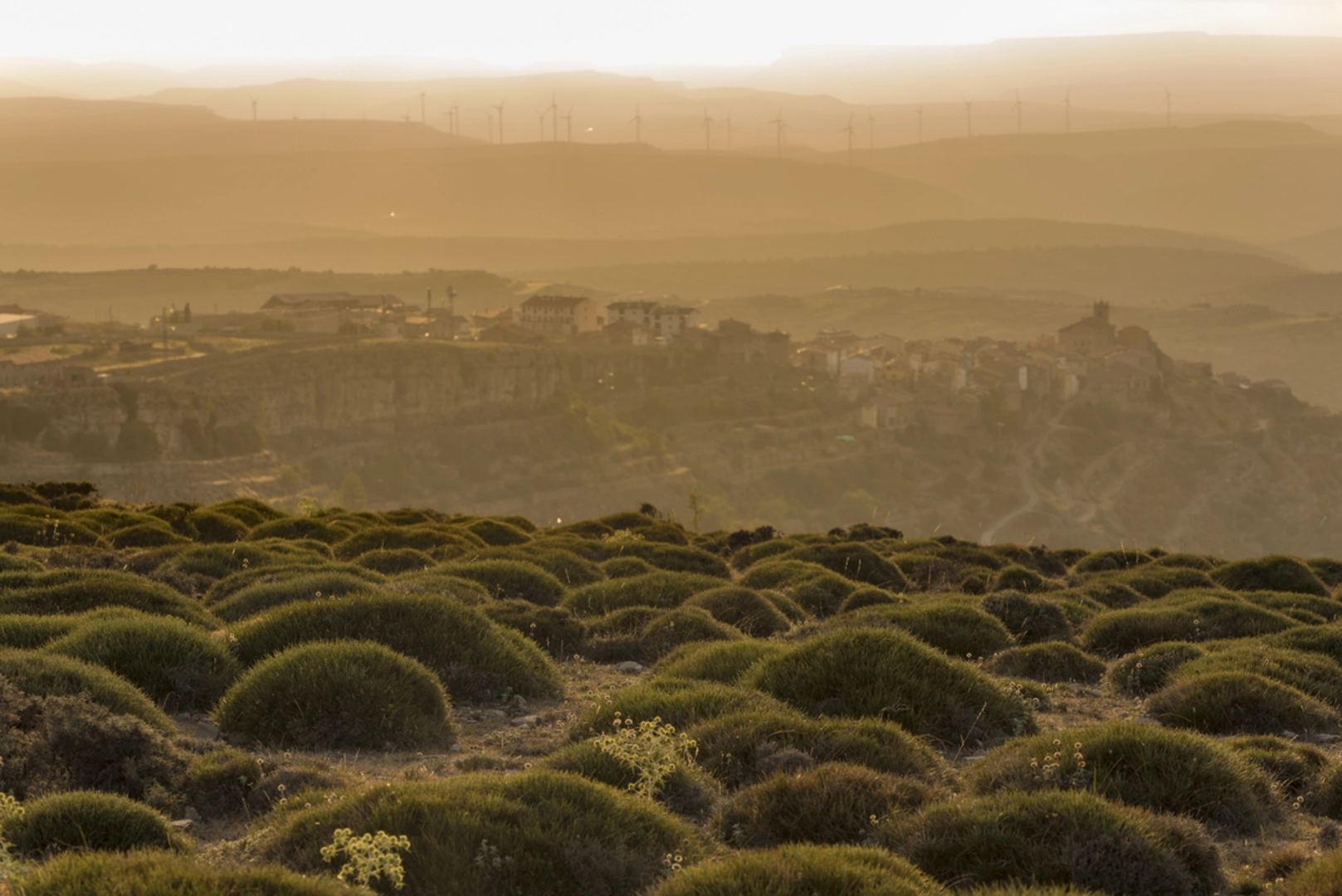 An image depicting the trail Portell de Morella - Castellfort ( by pr-cv 309 ) PR CV 332 and its surrounding area.