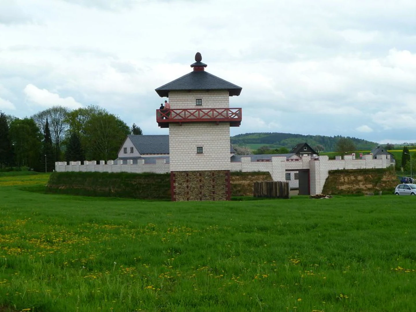 An image depicting the trail Rom Wachturm, Kleinkastell and Schontal Loop and its surrounding area.