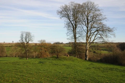 An image depicting the trail North Cerney - Cirencester and its surrounding area.