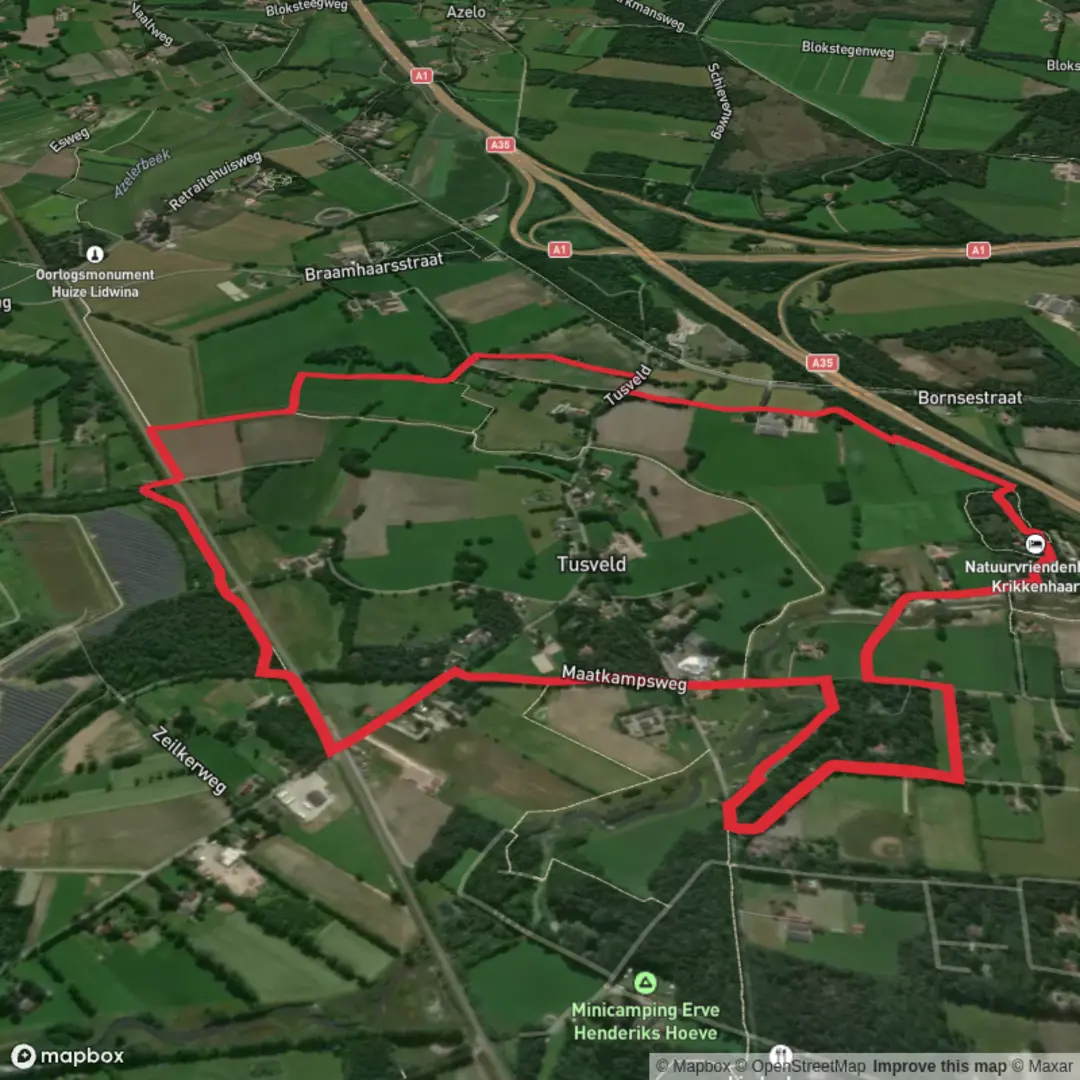 An image depicting the trail Maatkamps Weg, Krikkenhaar and Hondeburg Loop and its surrounding area.