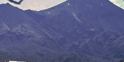 An image depicting the trail Aurora and Lake Dive Track and its surrounding area.