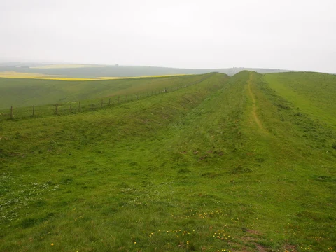 An image depicting the trail Tan Hill Way and its surrounding area.