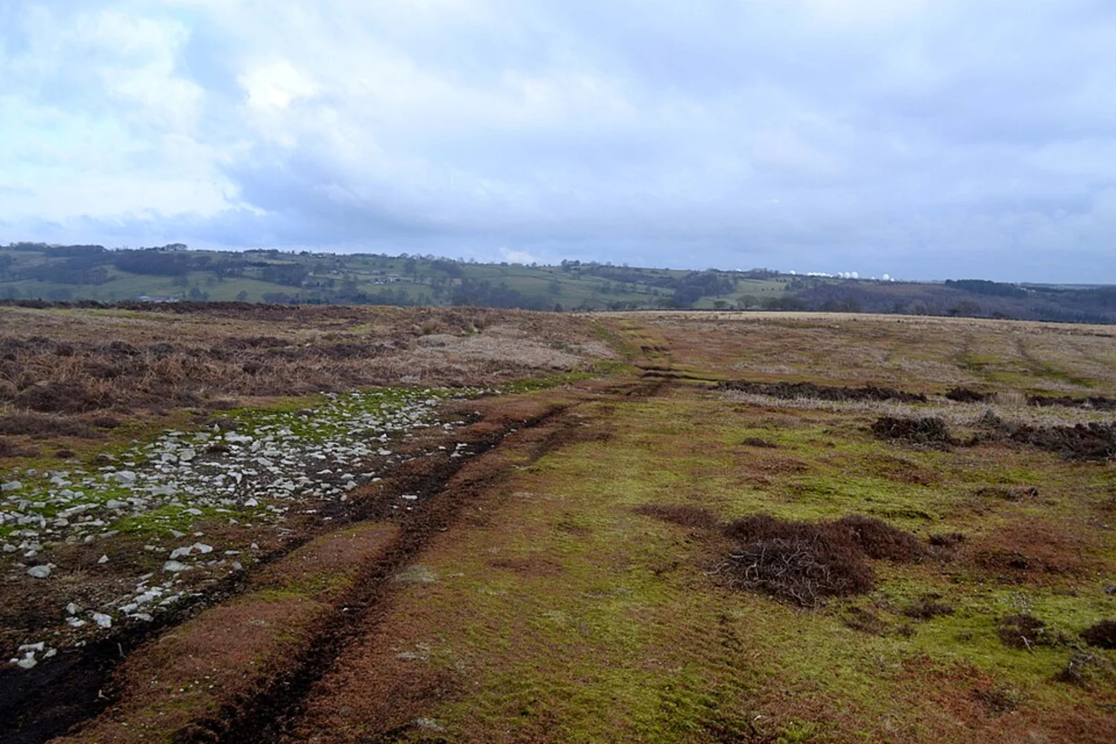 An image depicting the trail Newby Bridge to Bowness on Windermere via Rulbuts Hill and its surrounding area.