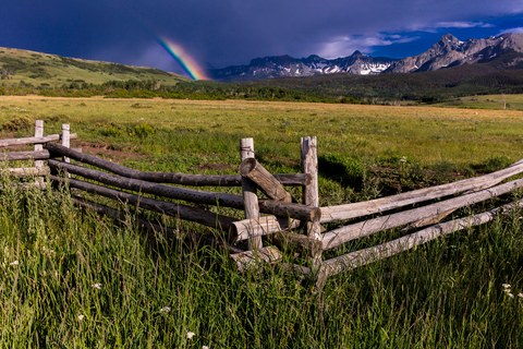 An image depicting the trail Dallas Trail and its surrounding area.