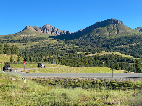 An image depicting the trail Engineer Mountain Trail and its surrounding area.
