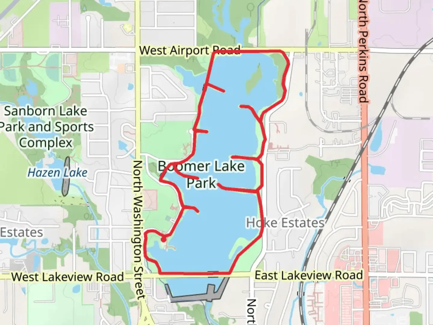 An image depicting the trail Boomer Lake - Kameoka Loop Trail and its surrounding area.