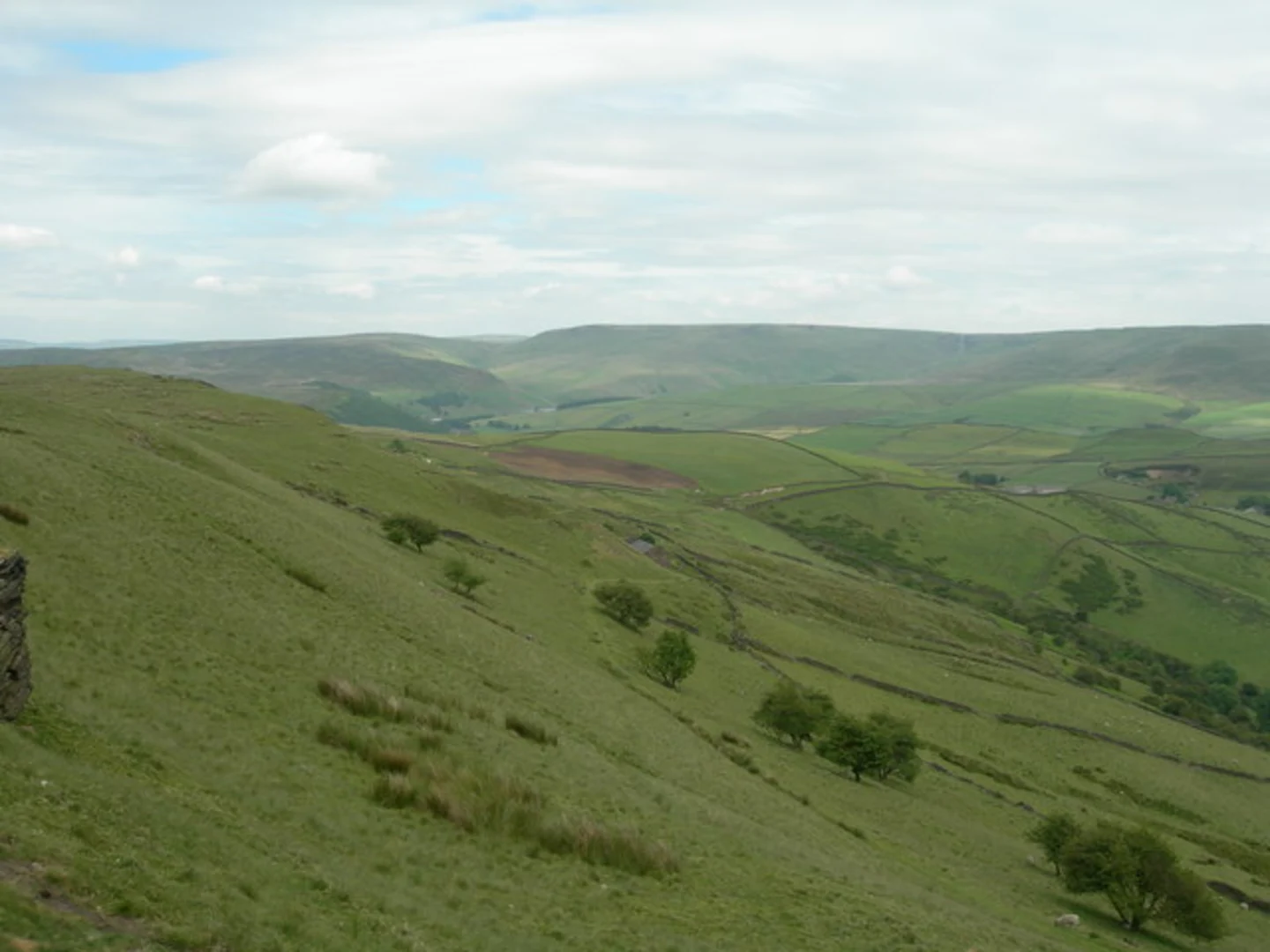 An image depicting the trail Chinley Churn and Cracken Edge Loop and its surrounding area.
