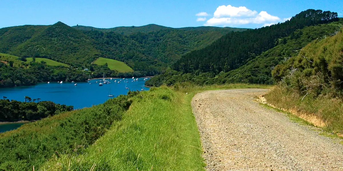 Port FitzRoy - Warrens and Bridle Track
