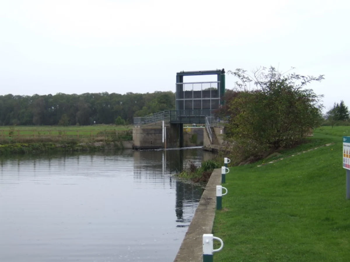 Oundle and Cotterstock Loop