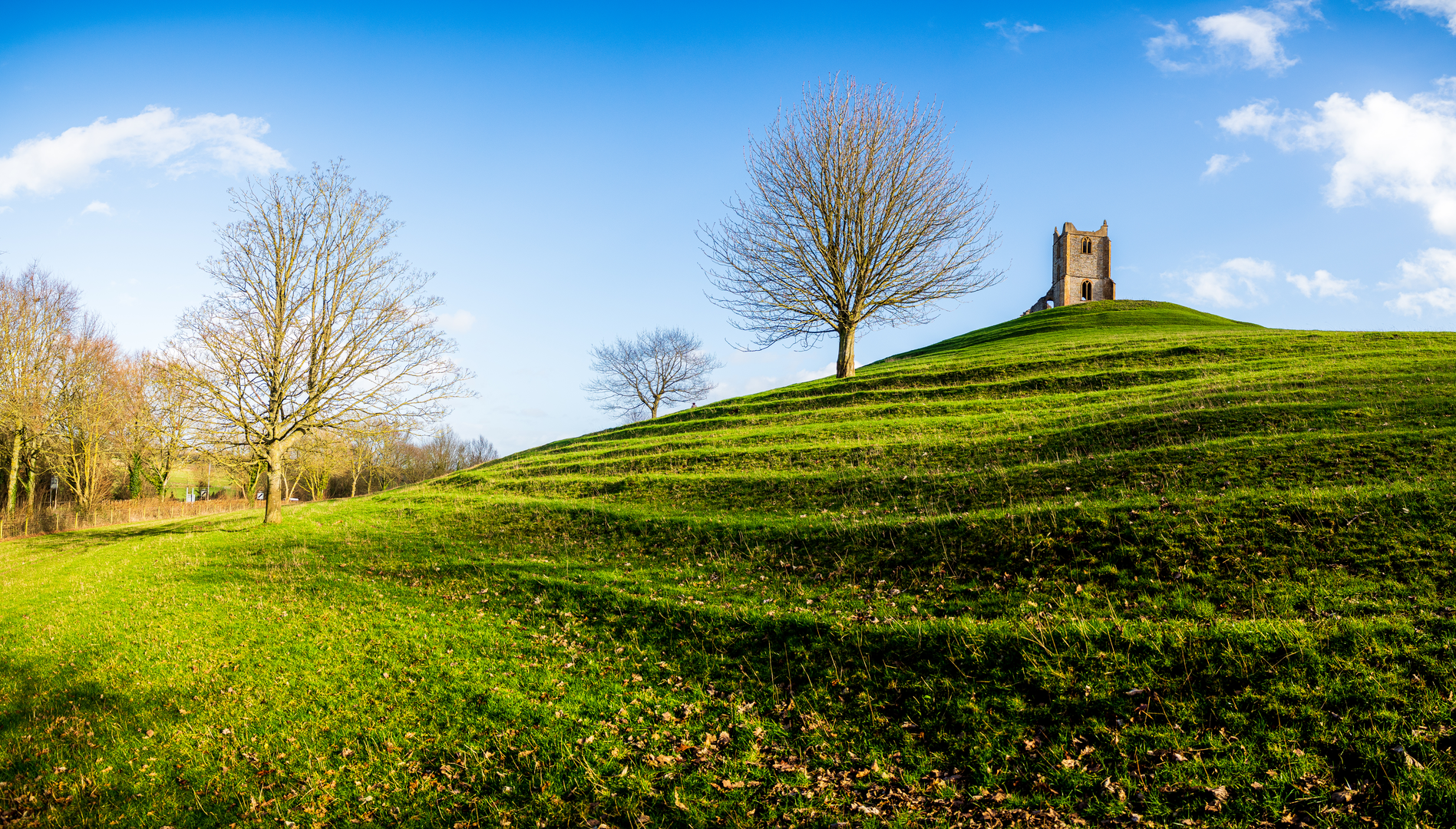 An image depicting the trail East Deane Way and its surrounding area.