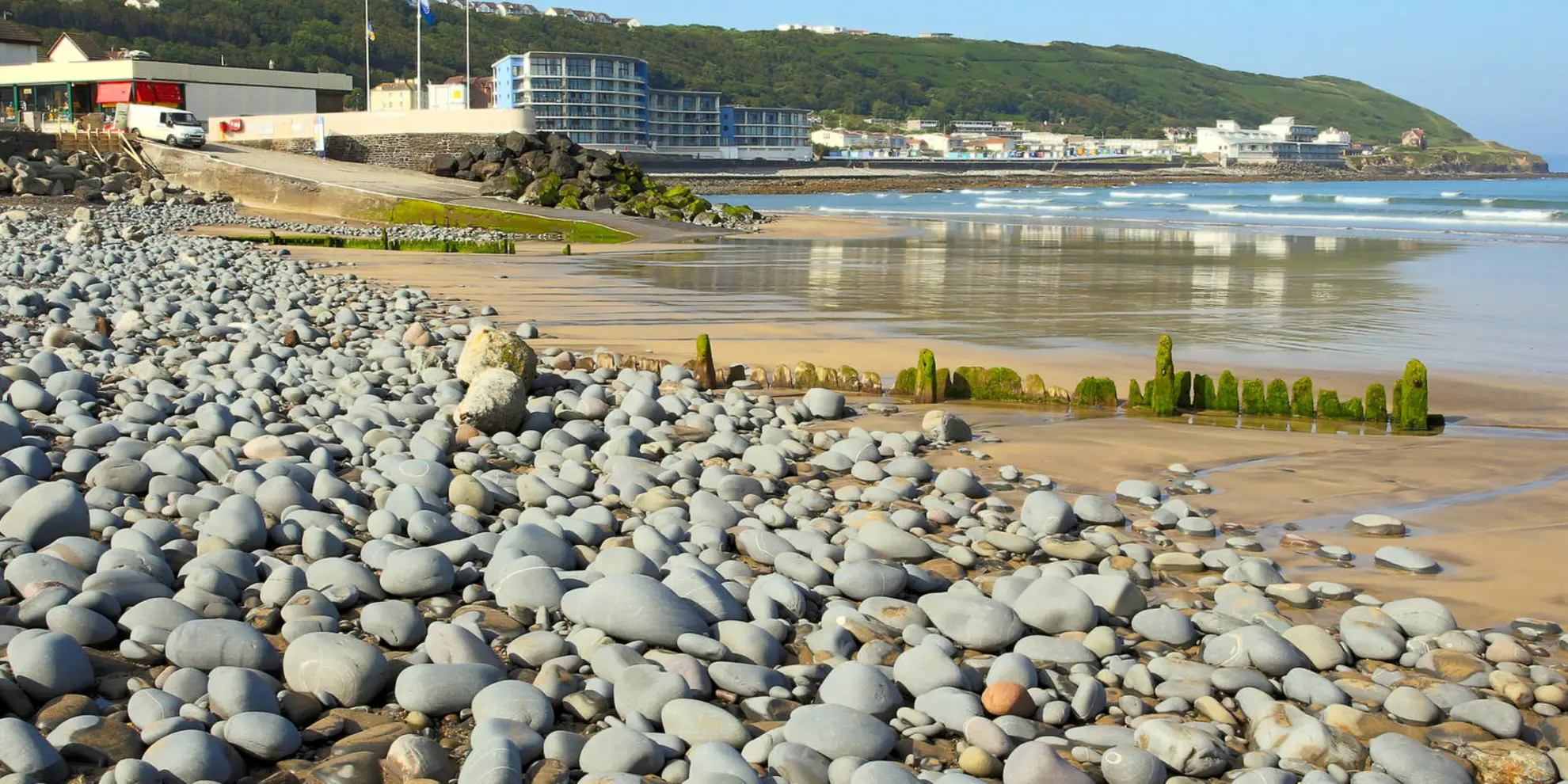 An image depicting the trail Appledore and Northam Burrows Walk and its surrounding area.