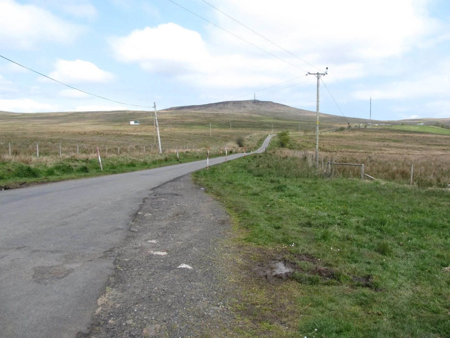 An image depicting the trail Divis Lough Trail and its surrounding area.