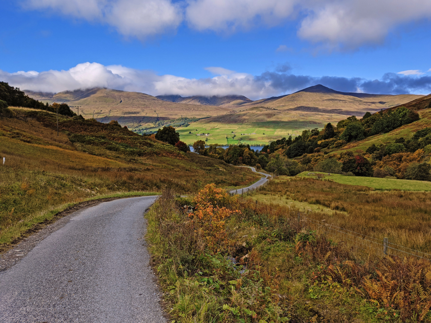 An image depicting the trail Creagan na Beinne and its surrounding area.