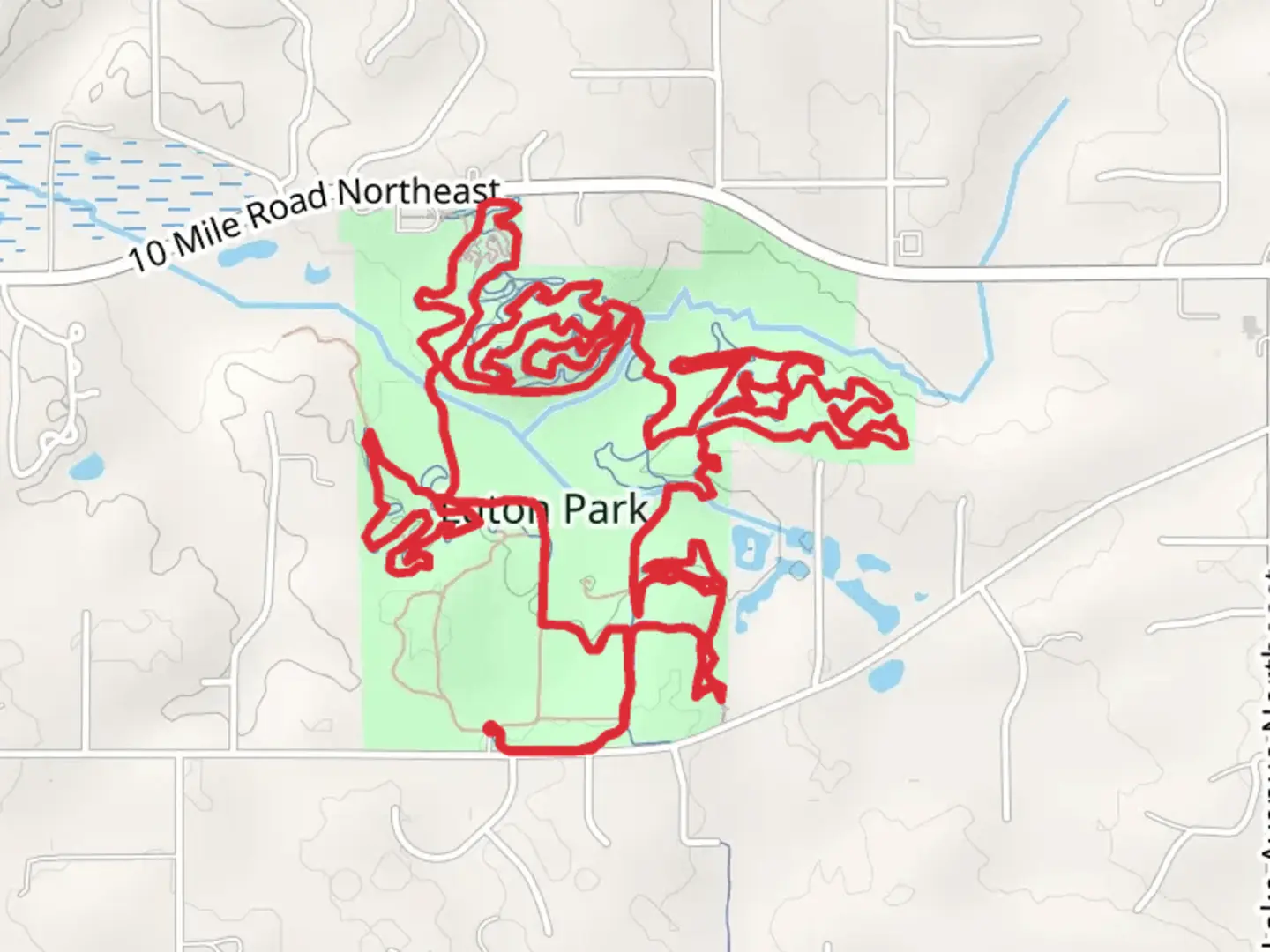 An image depicting the trail Luton Park Loop and its surrounding area.