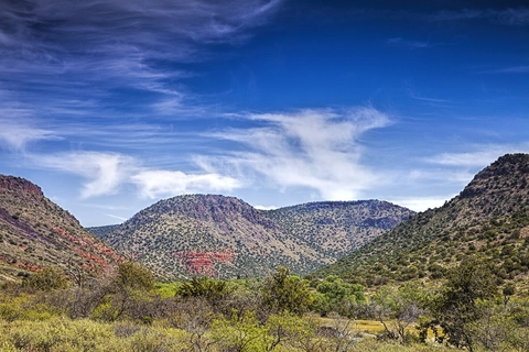 An image depicting the trail White Mesa via Bell Trail and its surrounding area.