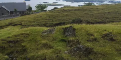 An image depicting the trail Mount Gable Walk and its surrounding area.