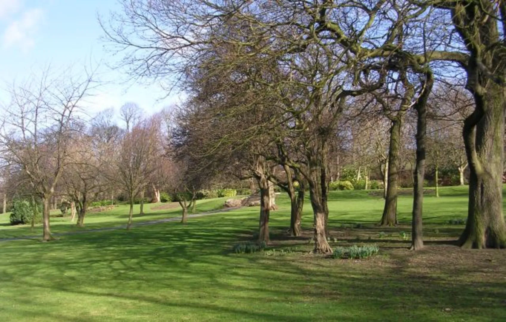 An image depicting the trail Royds Park and Spen Bottoms via Spen Valley Greenway and its surrounding area.