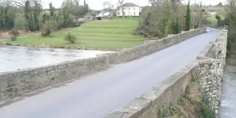 An image depicting the trail Broadboyne Bridge to Navan and its surrounding area.