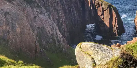 An image depicting the trail Slí Ghabhla - Gola Island - Sli Dhun na nGall and its surrounding area.