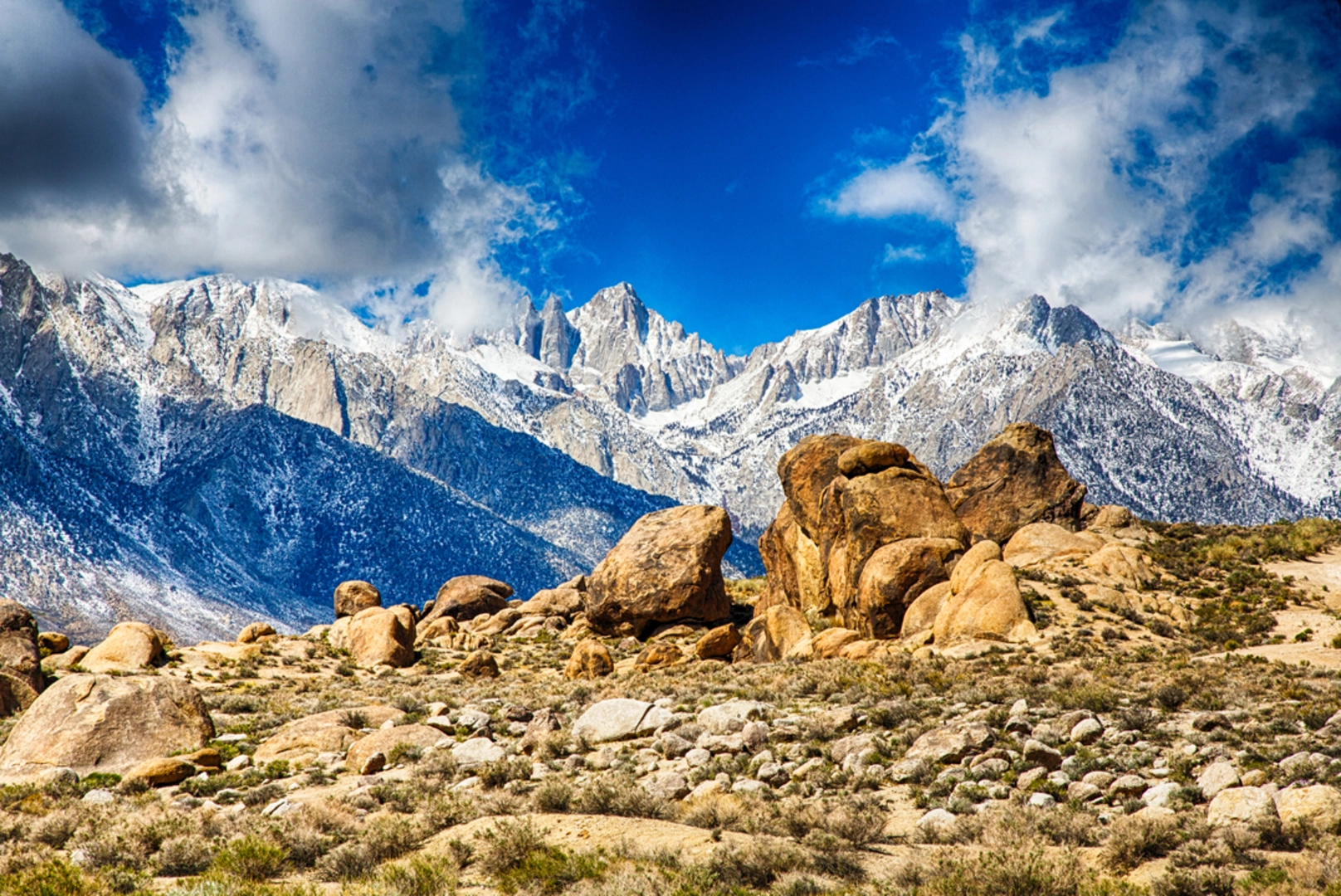 An image depicting the trail Mount Muir, Trail Crest via Mount Whitney Trail and its surrounding area.
