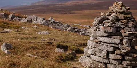 An image depicting the trail Cross Fell and Great Dun Fell from Kirkland and its surrounding area.