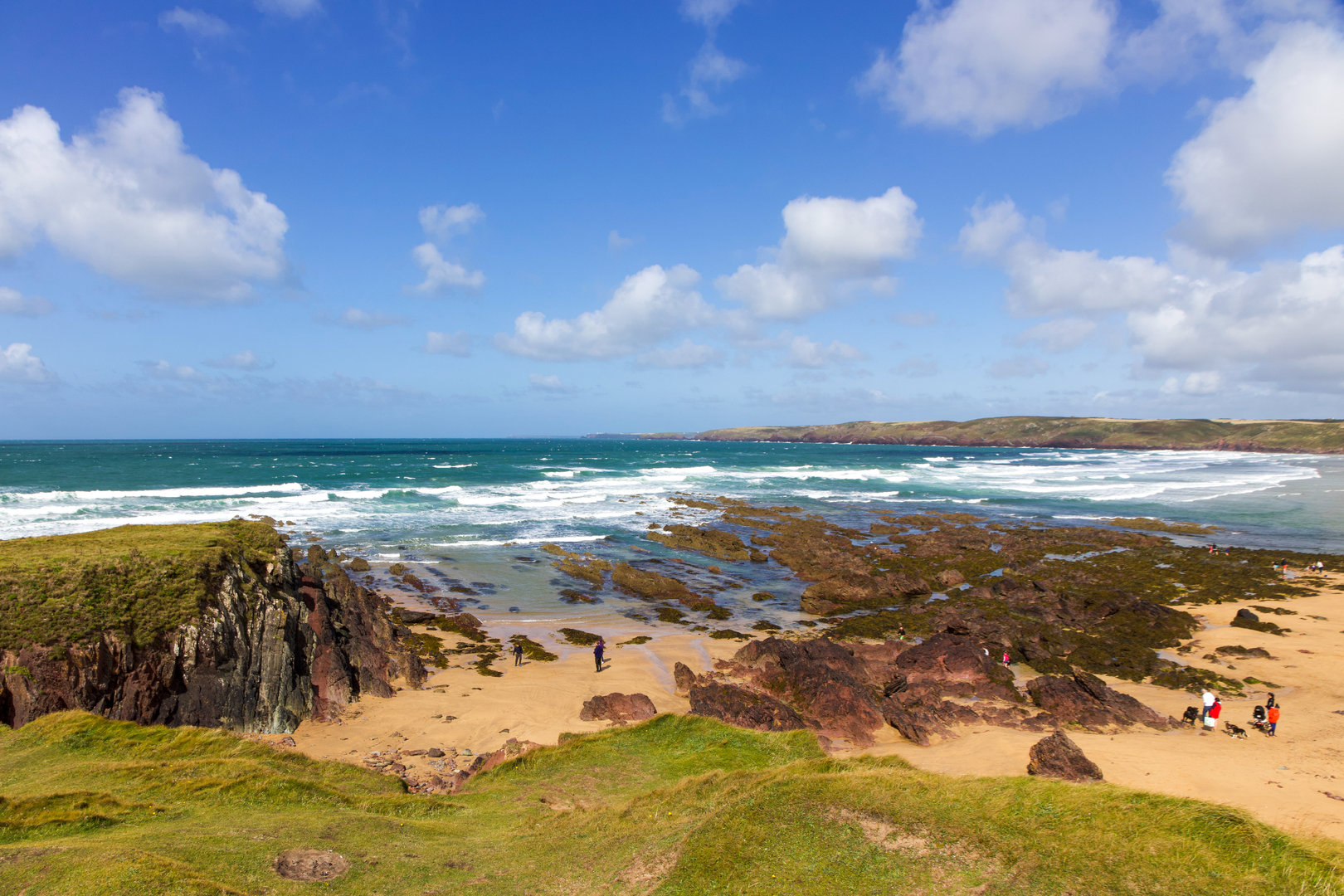 An image depicting the trail Freshwater East - Beach Walk and its surrounding area.