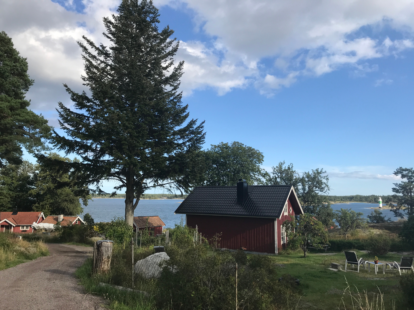 An image depicting the trail Stockholm Archipelago Trail - Möja and its surrounding area.