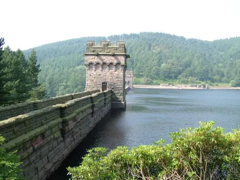 Derwent and Howden Reservoir Western Loop