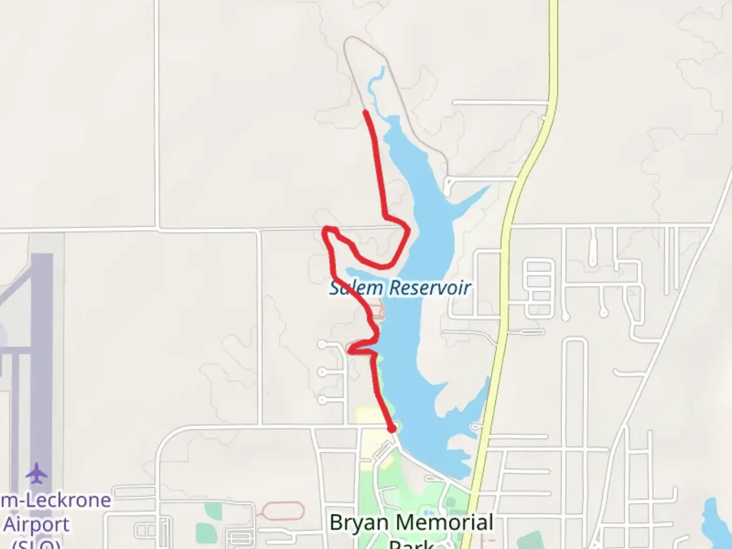 An image depicting the trail Salem Reservoir and its surrounding area.