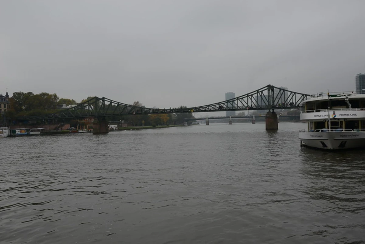 Eiserner Steg via Goetheweg